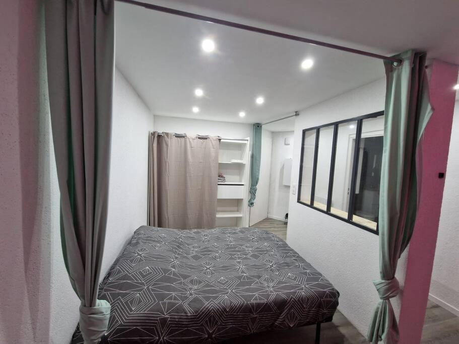 גקס Logement Atypique & Parking Gratuit מראה חיצוני תמונה